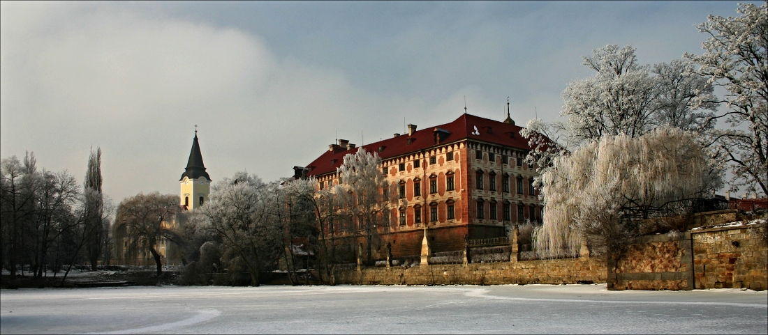 Libochovice - zámek a kostel